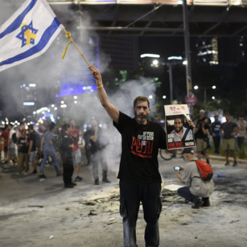 Mii de oameni protestează în Israel pentru eliberarea ostaticilor