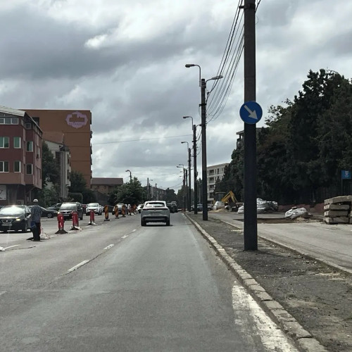 Străzi închise și probleme de circulație în oraș