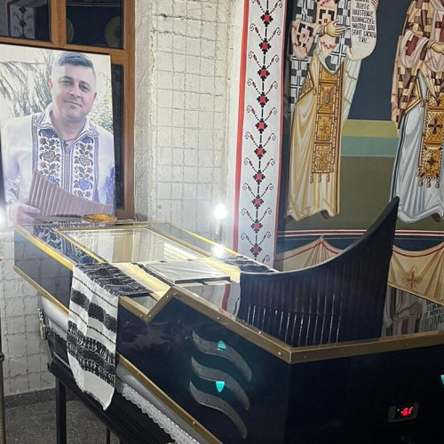 Artist din Botoșani, Cristian Rimbu, a murit la 49 de ani