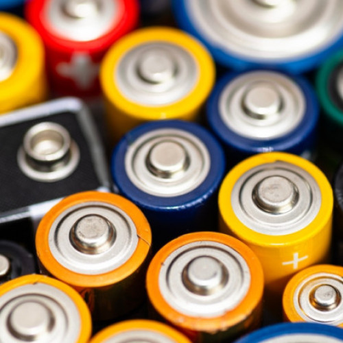 Bacteriile, soluție inovatoare pentru recuperarea metalelor rare la Universitatea din Edinburgh