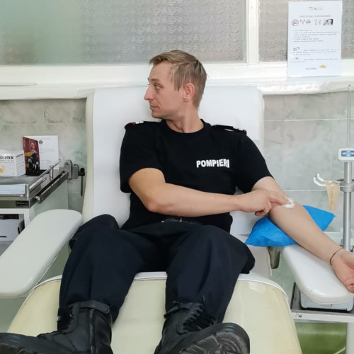 Pompierii din Botoșani mobilizați pentru a ajuta o tânără mamă