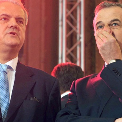 Adrian Năstase critică aspru pe Mircea Geoană