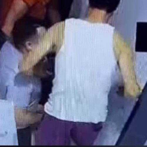 Bătaie cruntă în Roman: Trei tineri reținuți după agresarea unui bărbat de 46 de ani