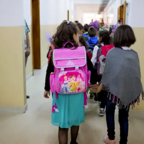 Agitație în oraș pentru cumpărarea florilor de 9 septembrie