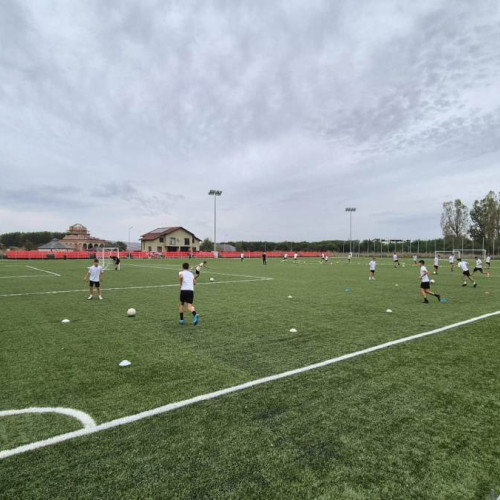 Baza sportivă Stadion Miciești, administrată de Clubul Sportiv Municipal Unirea Alba Iulia