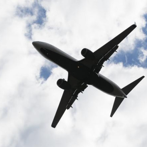 Uniunea Europeană ia în considerare amânarea cu 20 de ani a impozitelor pe carburantul pentru aviație