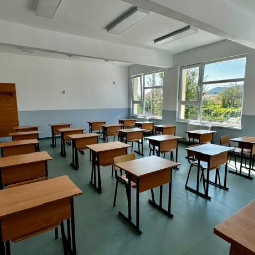 Primăria Piatra-Neamț implementează un program ambițios de modernizare a infrastructurii școlare