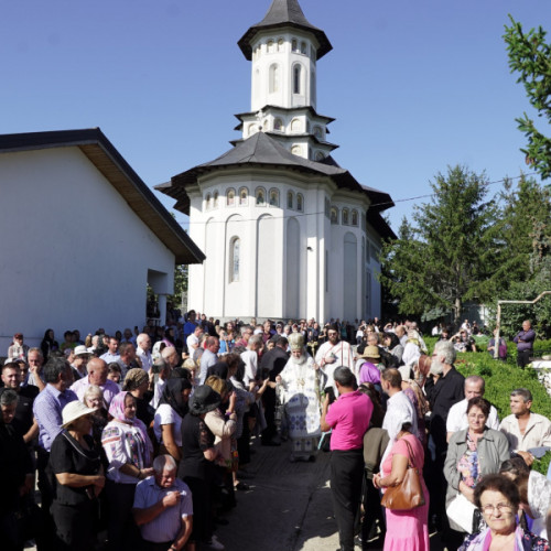 Slujbă specială la Mănăstirea Maicii Domnului de la Cudalbi