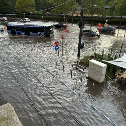 Cod galben de ploi în toată țara, cu averse semnificative până pe 12 septembrie