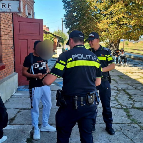 Activități de prevenire organizate de poliția transporturi Botoșani la începutul anului școlar