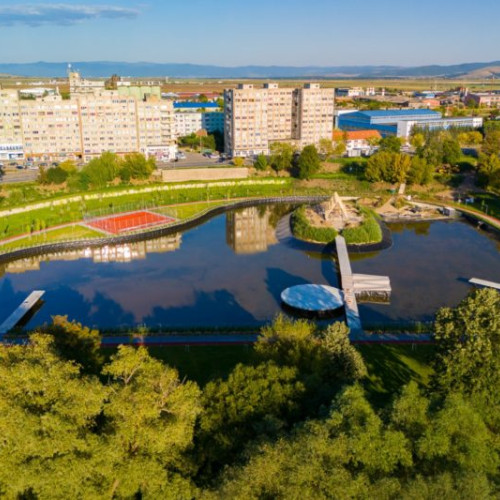 Reabilitarea lacului de agrement din Cartierul Gării se apropie de finalizare