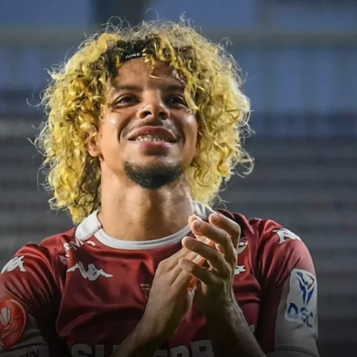 FC Rapid București se desparte de mijlocașul Jayson Papeau