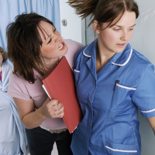 Apelurile medicilor din Italia pentru protecția spitalelor