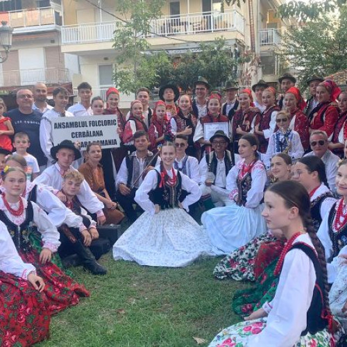 Primarul din Tinutul Padurenilor promovează tradițiile locale la festivalul MIOFF din Grecia