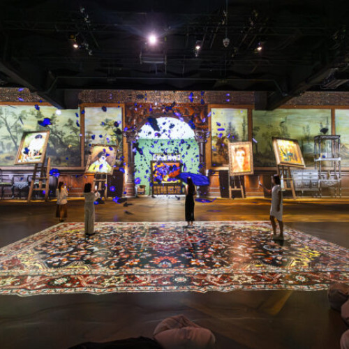 MINA sărbătorește un an de activitate cu o nouă producție multimedia