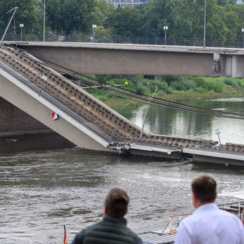 Prăbușirea parțială a podului Carola din Dresda afectează orașul