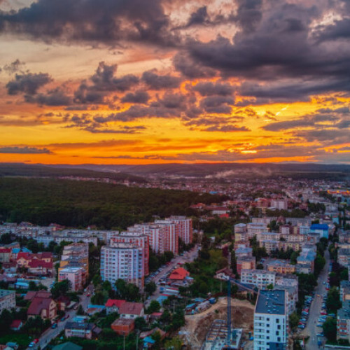 Trei noi contracte semnate pentru modernizarea străzilor în Pitești