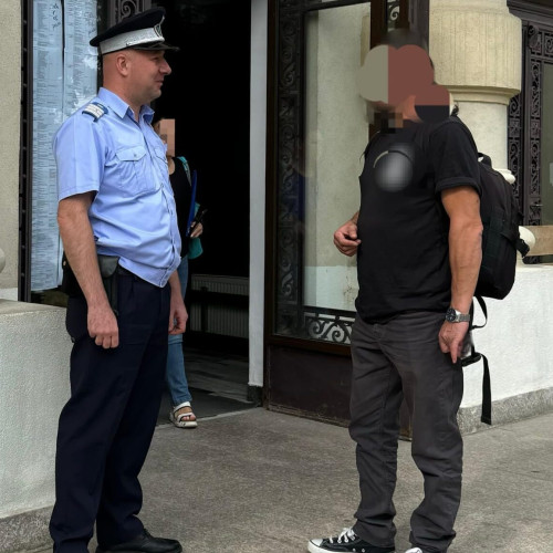 Amenda de 1000 de lei pentru un bărbat care a făcut injurii în sediul Judecătoriei Săveni