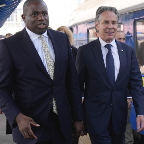 Blinken și Lammy în vizită la Kiev pentru discuții esențiale în contextul războiului cu Rusia