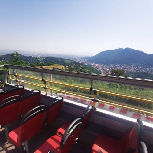 Autobuzul etajat din Brașov va circula în weekenduri până pe 6 octombrie