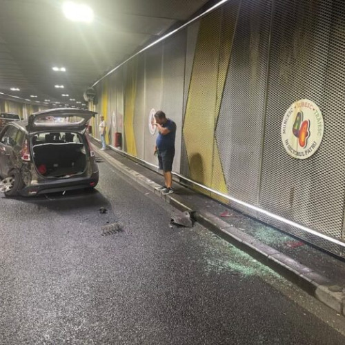 Accident rutier la Pasajul Unirii, traficul este restricționat