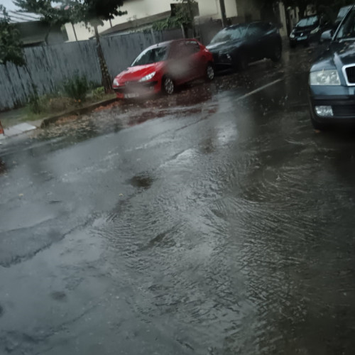 Galați, sub asediul unei ploi torențiale