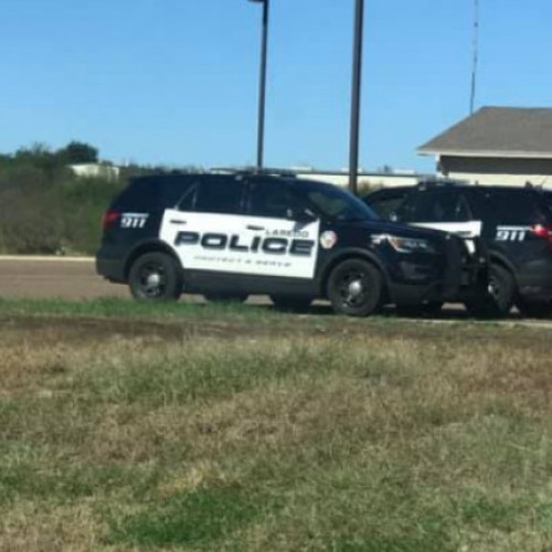 Două eleve de 12 ani, arestate în Laredo, Texas, pentru amenințări cu atac armat