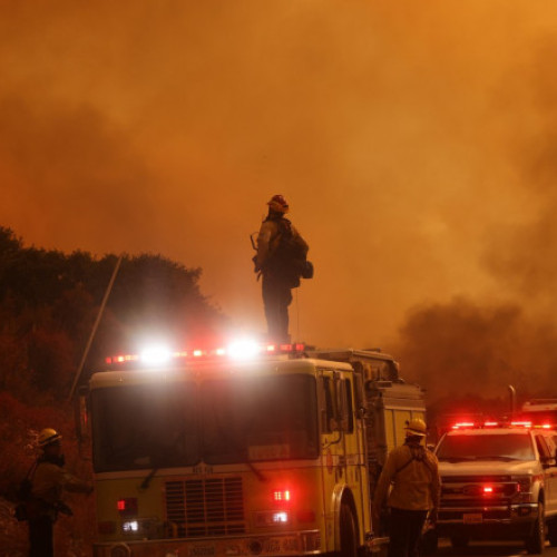 Stare de urgență în California din cauza incendiilor devastatoare