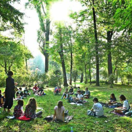 Întâlnire educativă între elevii Colegiului Național "Mihai Eminescu" și polițiști din Botoșani