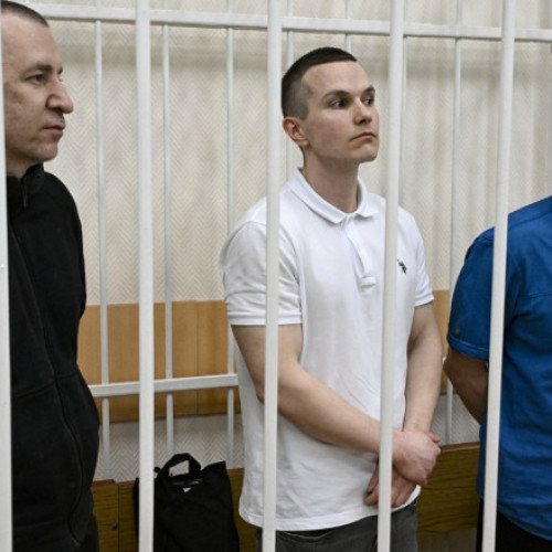 Trei avocați judecați pentru „extremism” în Rusia