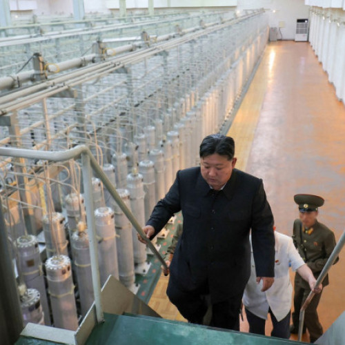 Coreea de Nord dezvăluie centrala de îmbogățire a uraniului și solicită creșterea arsenalului nuclear