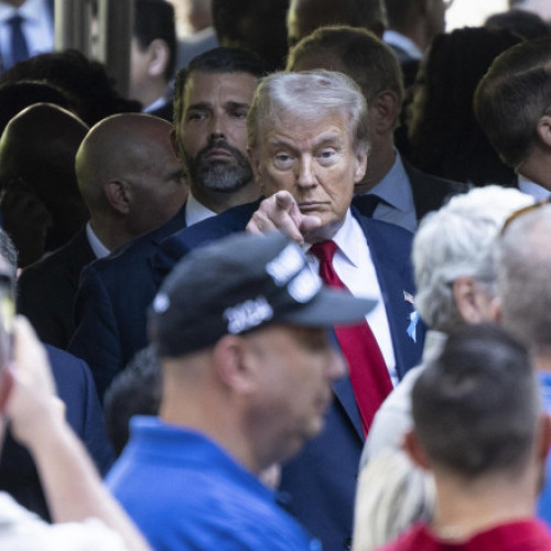 Donald Trump răspândește dezinformări în timpul dezbaterilor prezidențiale