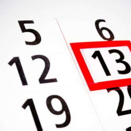 Ziua de vineri, 13 - superstiții și mituri în jurul unei zile pecetluite cu ghinion