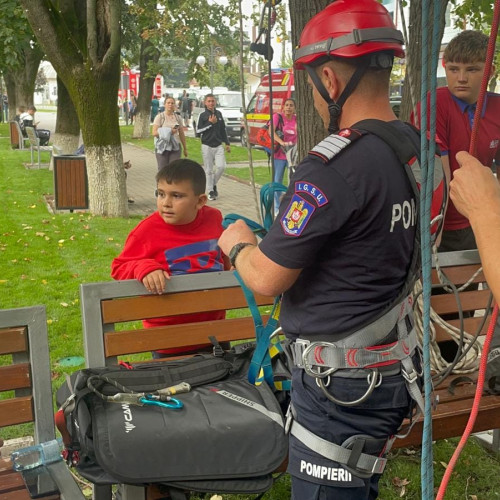 Activități dedicate Zilei Pompierilor în Botoșani