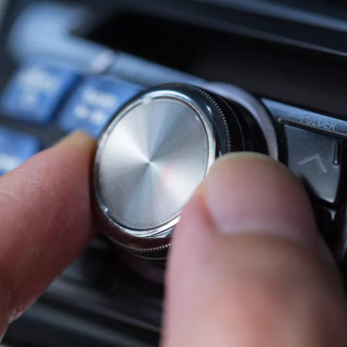 Botoșănean sancționat pentru muzica la volum maxim în mașină