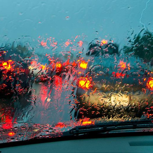 Recomandări pentru șoferi din cauza vremii nefavorabile