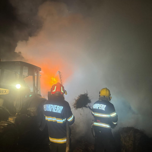 Incendiu devastator în Tudora: Pompierii intervin timp de cinci ore