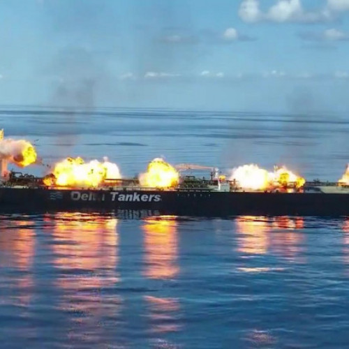 Petrolierul Sounion, atacat de rebelii Houthi, se află în operațiune de salvare