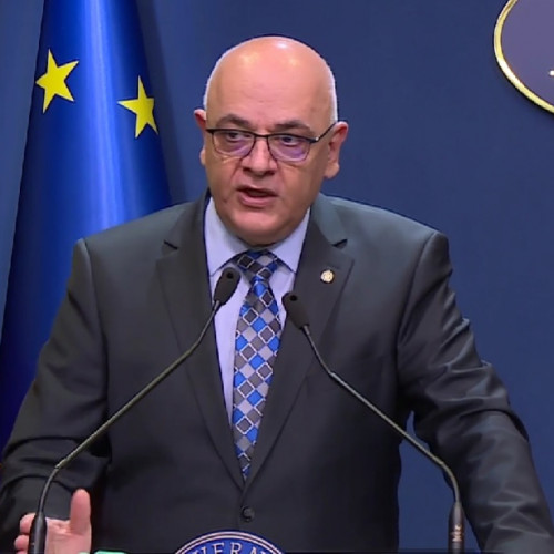 Pompierii au început curățarea fântânilor din zonele afectate