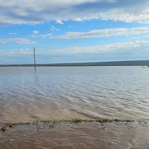 Hidrologii prelungesc Codul roșu de inundații pentru râurile Bârlad, Siret și Prut