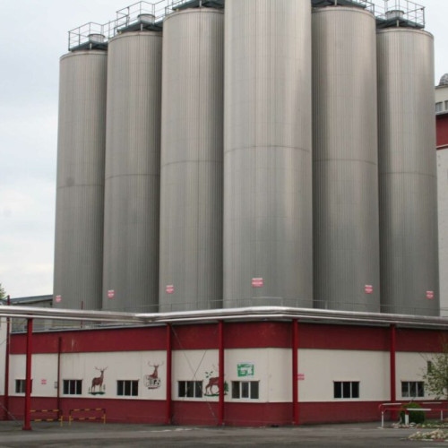 Fabrica de bere din Brașov va organiza o dezbatere publică pentru revizuirea autorizației de mediu