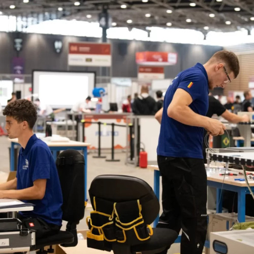 Romania obține medalii la Olimpiada Internațională de Meserii WorldSkills Lyon 2024