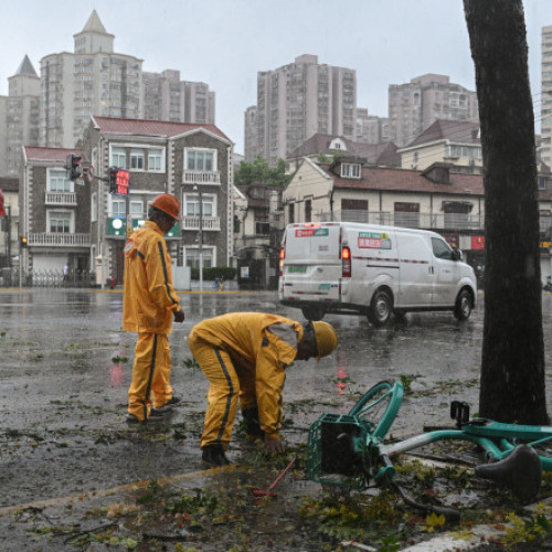 Taifunul Bebinca afectează Shanghai și coasta estică a Chinei