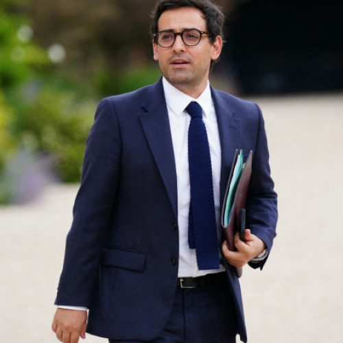 Macron îl propune pe Stephane Sejourne pentru funcția de comisar european