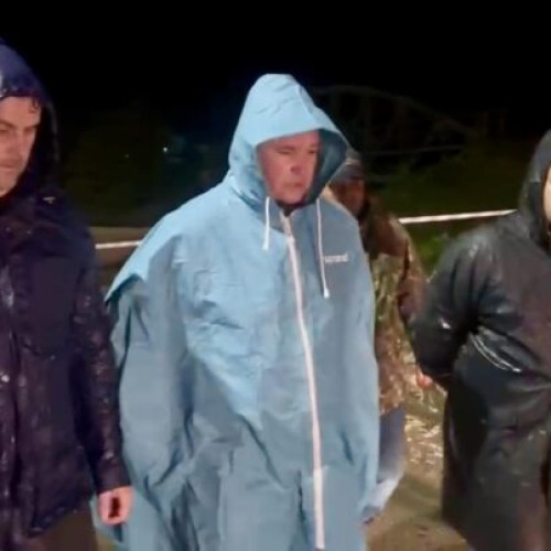 Nicolae Ciucă vizitează sinistrații din județul Galați