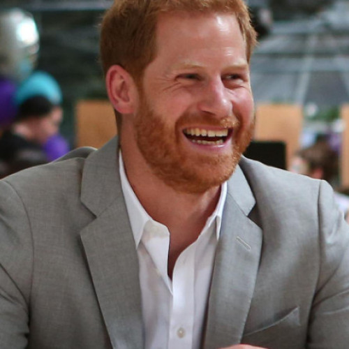 Familie regală britanică îi urează „La mulți ani” prințului Harry