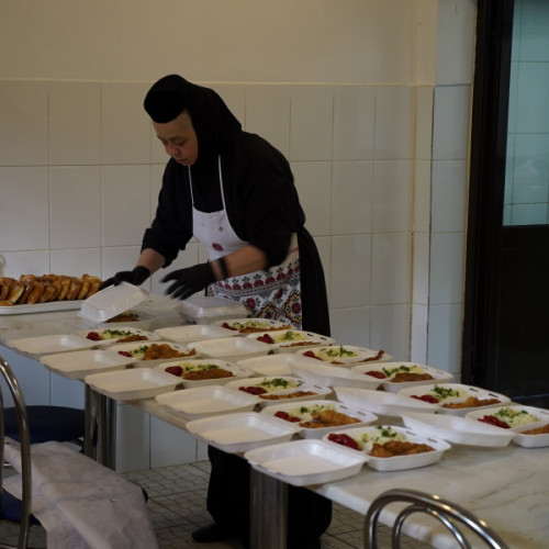 Arhiepiscopul Casian oficiază liturghia pentru sinistrați în Galați