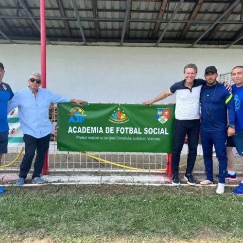 Academia de Fotbal Social își continuă activitățile cu Florin Răduciou