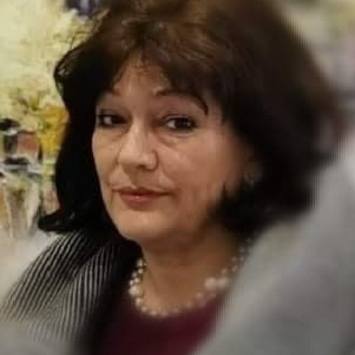 Marinela Simiras prezintă noua expoziție "Septembrie" la Galeriile de Artă "Nicolae Mantu"