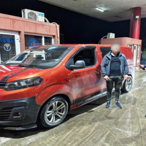Moldovean prins cu permis de conducere fals la punctul de frontieră Stanca